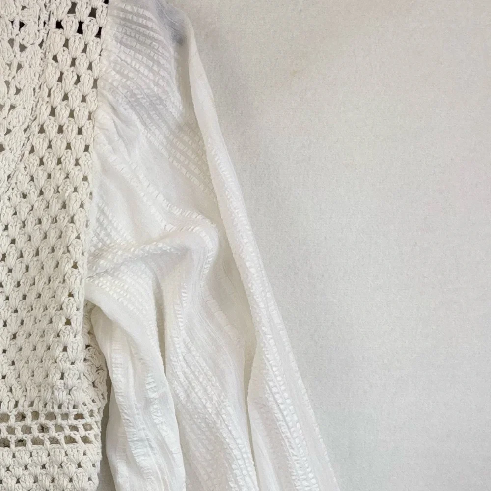FREE PEOPLE Megan Crochet Cropped‎ Top Knit Cream Open Back Long Sleeve Medium